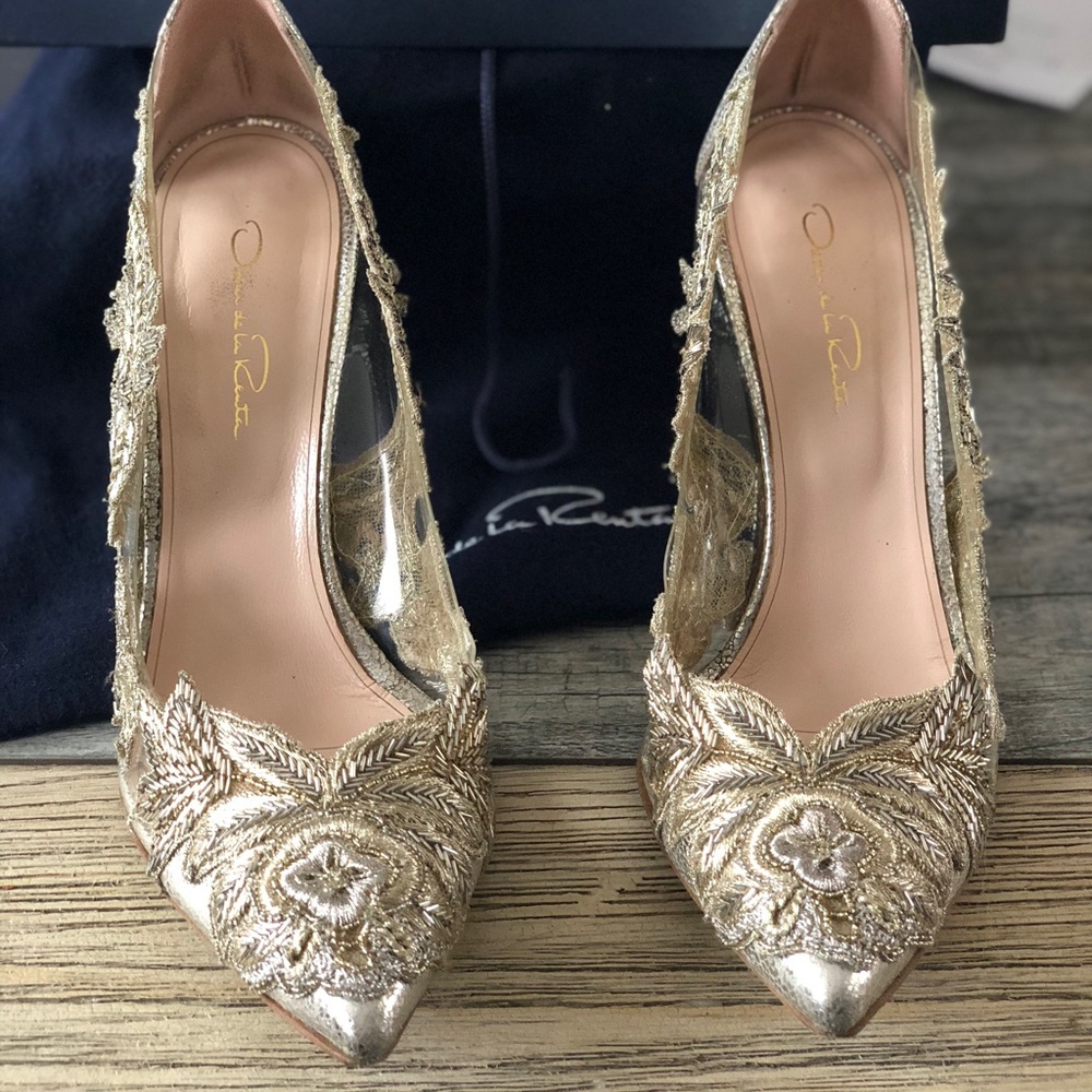Oscar de la Renta Alyssa Crystal-Embellished Pump
